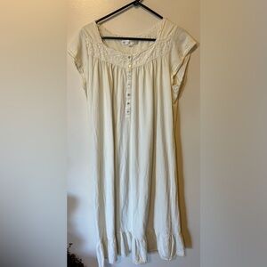 Eileen West Cream Embroidered Trim Nightgown Women's Size Medium Pima Cotton